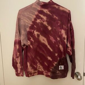 Calvin Klein Jeans Tie-Dye Crewneck Sweatshirt in Burgundy and Tan